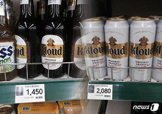 본문 이미지 - 서울시내 위치한 A대형마트 확인 결과 500ml병맥주 1병 가격은 1450원이었으며 같은 용량인 캔맥주는 2080원에 판매되고 있었다. ⓒ News1