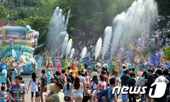 본문 이미지 - 경기도 용인시 처인구 에버랜드 2015.6.28/뉴스1 ⓒ News1 이재명 기자