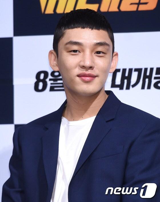 본문 이미지 - 영화 '베테랑'(감독 류승완) 제작보고회에 참석한 배우 유아인. ⓒ News1 