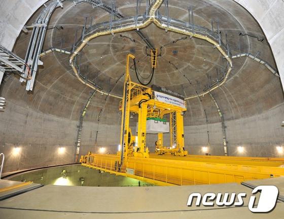 본문 이미지 -  경북 경주시 양북면 봉길리에 건설된 중·저준위 방사성폐기물 지하 동굴처분장.ⓒ News1 D.B