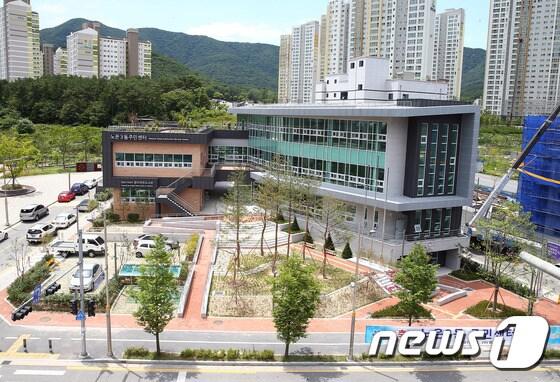 본문 이미지 - 오는 20일 개청하는 대전 유성구 노은3동 주민센터 ⓒ News1