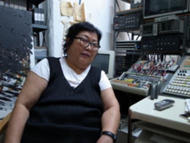 본문 이미지 - 비디오 아티스트 백남준의 부인 구보타 시게코 여사의 생전모습(사진출처 도쿄 미디어아트센터)