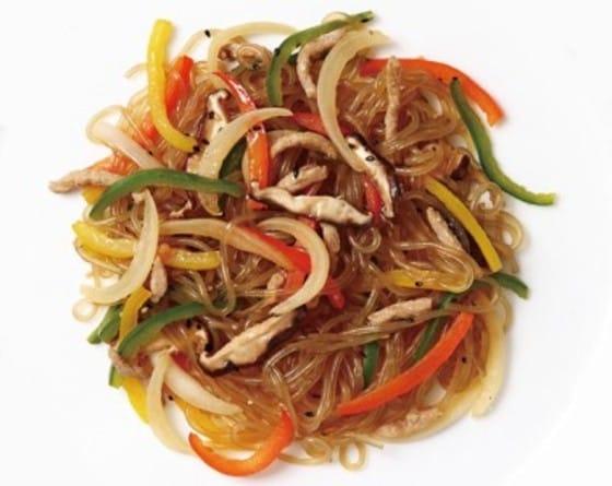 본문 이미지 - 저칼로리 다이어트 잡채(사진 및 레시피=조효연 바른식습관 연구소 대표)