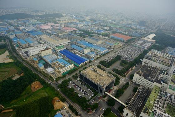 본문 이미지 -  청주산업단지 전경 자료사진.