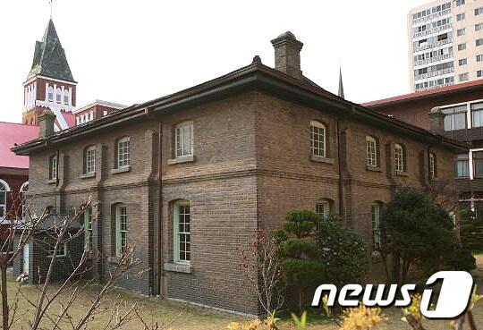 본문 이미지 - 광주 남구에 위치한 오웬 기념각. 뉴스1 DB