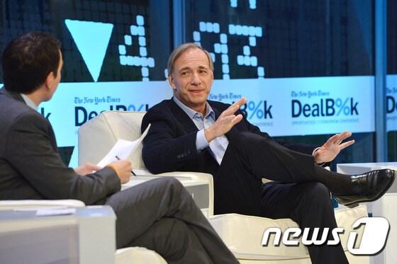 본문 이미지 - 레이 달리오 브리지워터 어소시에이츠 최고경영자(CEO). ⓒ AFP=뉴스1
