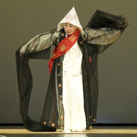 본문 이미지 - 우봉 이매방 명인의 '승무' 공연장면 (사진제공 최병재)