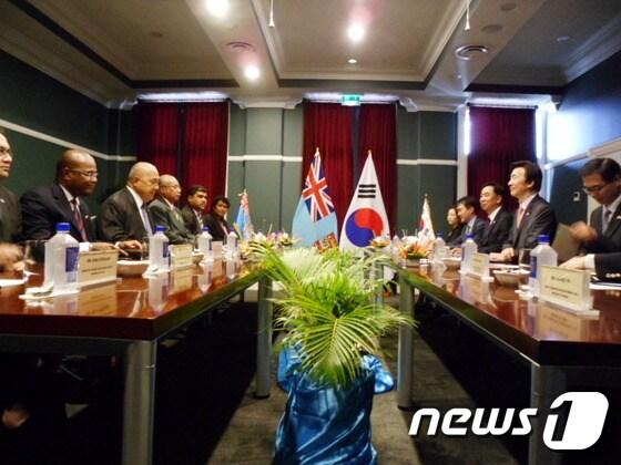 본문 이미지 - 한국과 피지의 외교장관회담이 14일 피지서 개최됐다고 외교부는 밝혔다,  (외교부 제공) ⓒ News1
