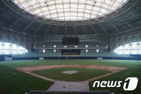 본문 이미지 - 고척스카이돔구장 그라운드 모습/뉴스1ⓒ News1