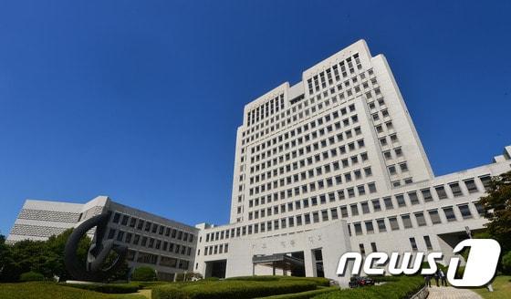 본문 이미지 - 서울 서초구 서초동 대법원 2015.9.16/뉴스1 ⓒ News1 변지은 인턴기자