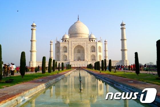 본문 이미지 - 인도 우타르프라데시 주 아그라에 있는 타지마할.  ⓒ 최종일 기자=News1