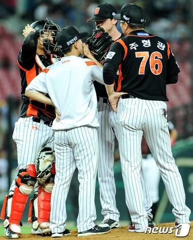 본문 이미지 - 주형광 롯데 투수코치. /뉴스1 ⓒ News1 황희규 기자