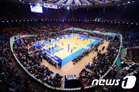 본문 이미지 - 서울 잠실실내체육관에서 열린 2015-16 프로농구 올스타전. 뉴스1 DB ⓒ News1 임세영 기자