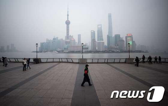 본문 이미지 - 중국 상하이 푸동 금융가 ⓒ AFP=뉴스1