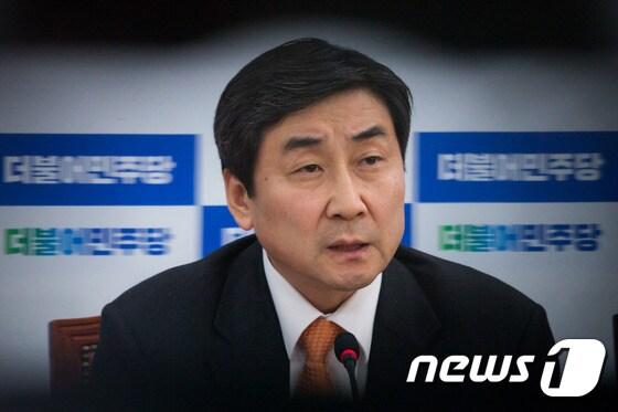 본문 이미지 - 이종걸 더불어민주당 원내대표. ⓒ News1 유승관 기자