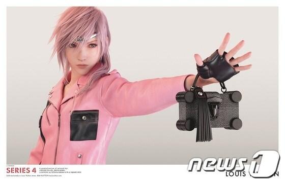 본문 이미지 - 루이비통이 전 세계 1억여 명의 플레이어를 보유한 비디오게임 파이널 판타지의 헤로인 라이트닝을 주인공으로 한 광고 캠페인을 공개했다.ⓒ News1