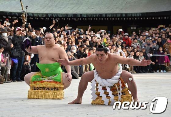 본문 이미지 - 일본의 스모 경기 장면<자료사진>ⓒ AFP=뉴스1 ⓒ News1 최종일 기자