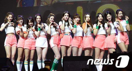 본문 이미지 - (왼쪽부터) 김도연, 김세정, 최유정, 유연정, 주결경, 전소미, 김청하, 강미나, 김소혜, 정채연, 임나영 ⓒ News1