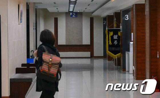 본문 이미지 - 서울 종로구의 한 장례식장(사진은 기사와 관련 없음). 2016.10.2/뉴스1 ⓒ News1 최현규 기자