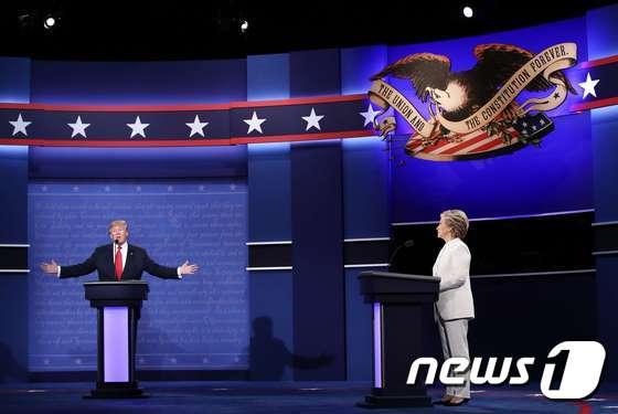 본문 이미지 - 미국 3차 대선 TV토론ⓒ AFP=뉴스1