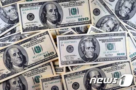 본문 이미지 - 미국 달러화. ⓒ AFP=뉴스1