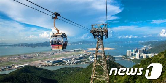 본문 이미지 - 란타우섬의 명물인 '옹핑 360 케이블카'(이미지제공=홍콩관광청)ⓒ News1