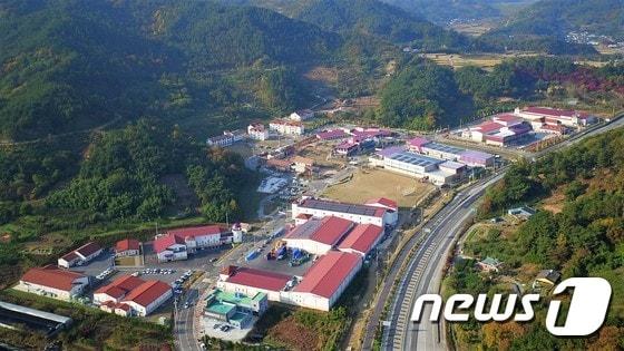 본문 이미지 - 하늘에서 본 구례자연드림파크.(구례군 제공)2016.11.10/뉴스1 ⓒ News1 서순규 기자