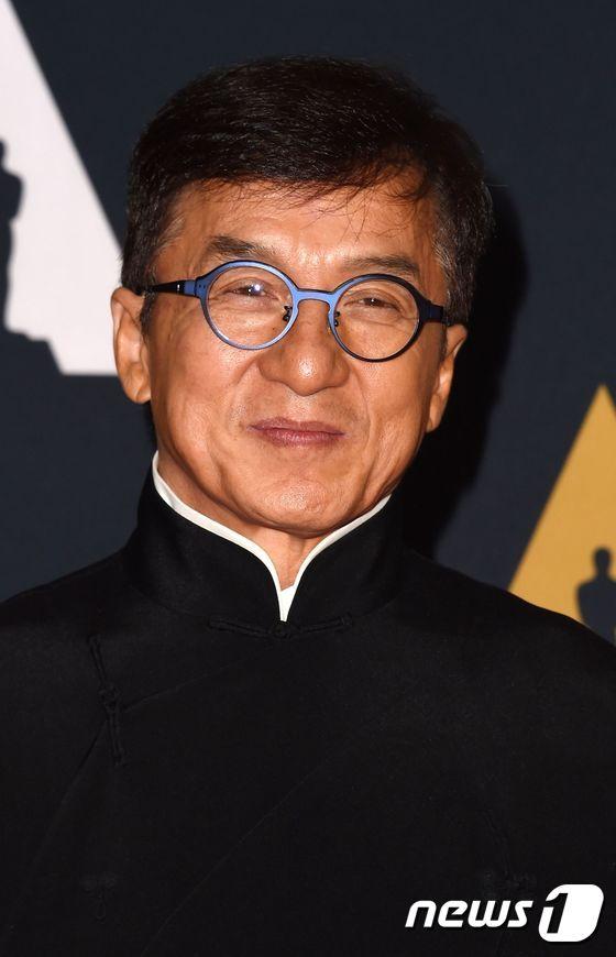 본문 이미지 - 배우 재키 챈(성룡)이 참석했다. ⓒ AFP=뉴스1 ⓒ News1 최종일 기자