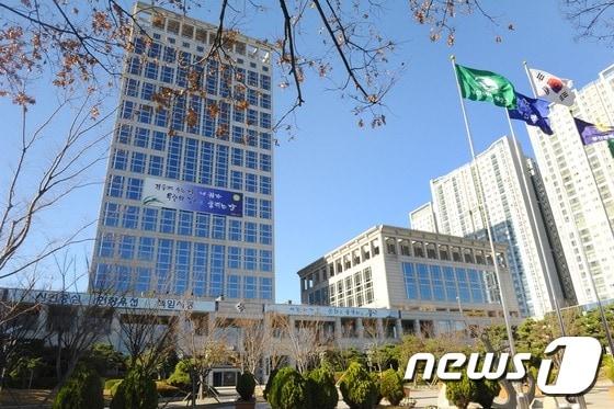 본문 이미지 - 부산시청 전경 ⓒ News1 여주연 기자