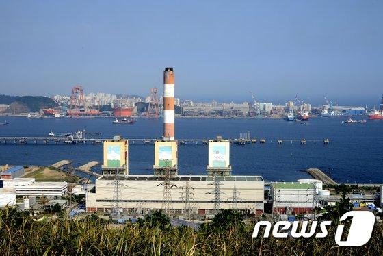 본문 이미지 - 2014년 5월 폐쇄한 울산화력발전 기력1발전소(한국동서발전 제공) ⓒ News1