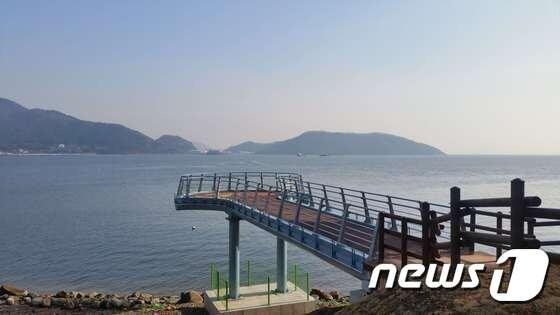 본문 이미지 - 창원시 마산합포구 가포지구 해안전망대(창원시제공) 2016.12.27/뉴스1ⓒ News1