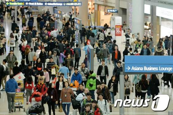 본문 이미지 - 인천공항이 동북아의중심공항으로 탈바꿈하기 위해 제2의 도약을 시작한다.  ⓒ News1 박세연 기자