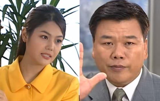 본문 이미지 - 장수돌침대 광고 출연자 최모(왼쪽)씨와 최창환 장수산업 회장. 최모씨는 사무실 전화를 받는 상담원으로 출연해 중요한 배역을 맡았다. (유튜브 갈무리) ⓒ News1