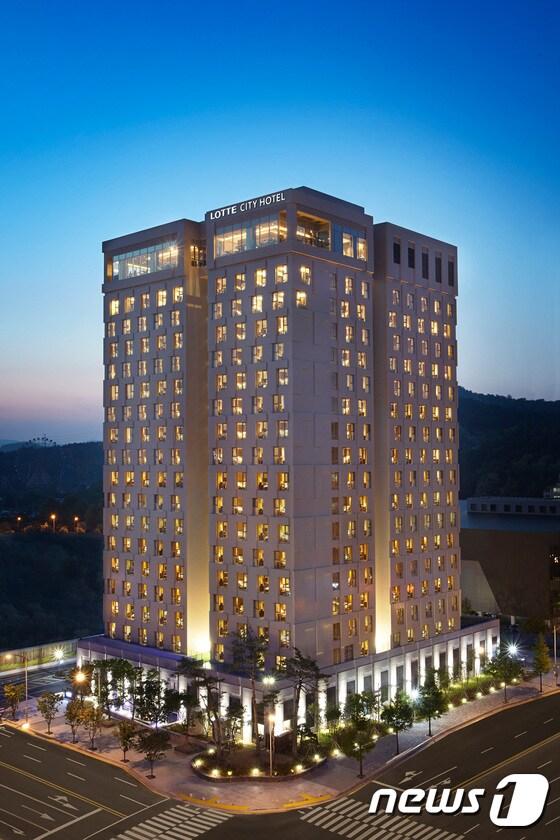 본문 이미지 - 롯데시티호텔대전 야경.(롯데호텔 제공)ⓒNews1travel