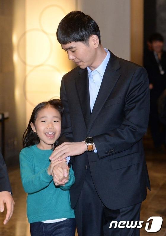 본문 이미지 - 이세돌 9단과 딸 혜림 양 ⓒ News1 임세영 기자