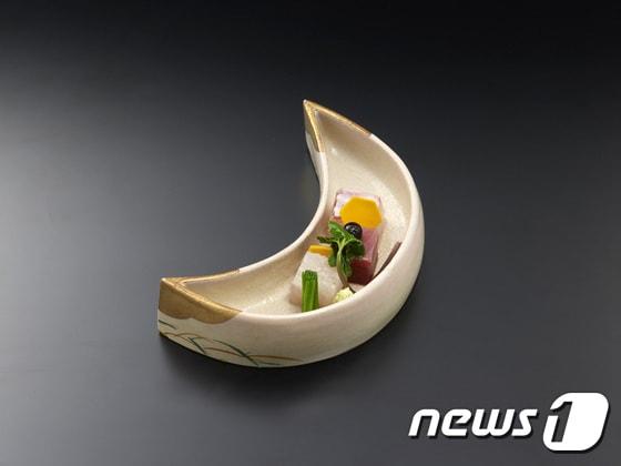 본문 이미지 - 롯데호텔서울에서 일본 레스토랑 하마다야 셰프를 초청해 미식회를 진행한다. 사진제공=롯데호텔ⓒ News1