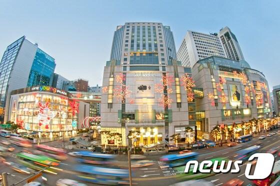 본문 이미지 - 롯데백화점 본점 명품관 에비뉴엘 매장 외관. 사진제공=롯데백화점 ⓒ News1