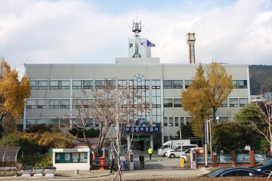 본문 이미지 - 부산동부경찰서는 절도 혐의로 택시기사 최모씨(42)를 불구속했다고 2일 밝혔다. (부산동부경찰서 제공)ⓒ News1