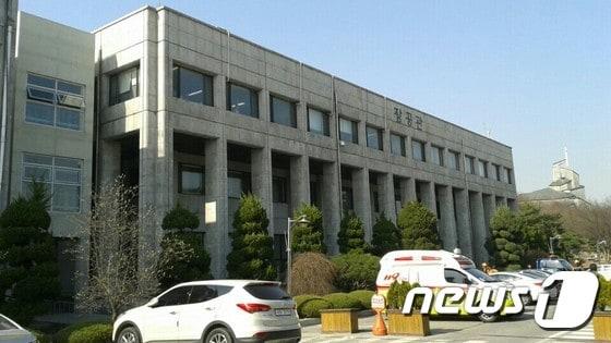 본문 이미지 - 한신대학교 장공관 전경. ⓒ News1