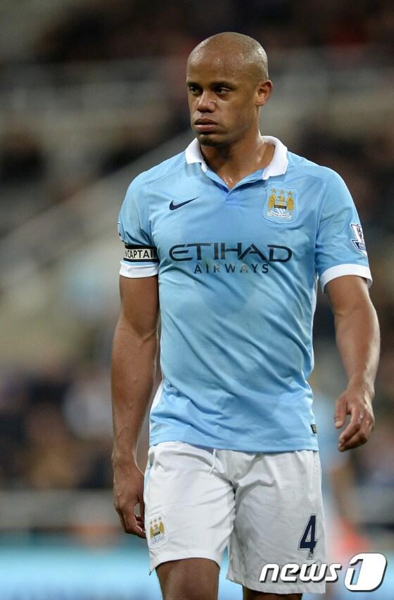 본문 이미지 - 맨체스터 시티의 수비수 뱅상 콤파니(30) ⓒ AFP=News1