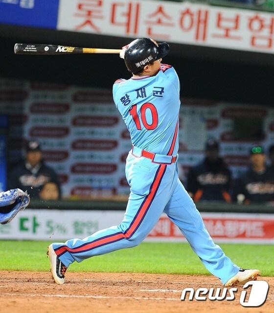 본문 이미지 - 롯데 자이언츠 황재균. 2016.4.20/뉴스1 ⓒ News1 박기범 기자