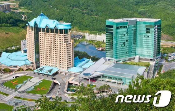 본문 이미지 - 강원 정선 강원랜드 전경. &#40;강원랜드 제공&#41; 