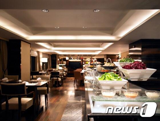 본문 이미지 - ⓒ News1 롯데호텔서울에서는 가정의 달을 맞아 소중한 가족들과 오붓한 시간을 보낼 수 있는 '가정의 달 패키지' 4종을 선보인다.