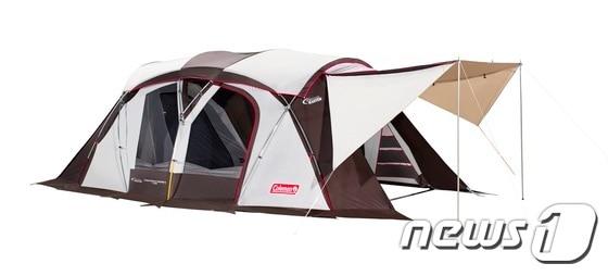 본문 이미지 - 측면 창과 전면 캐노피를 개방한 웨더마스터 코쿤 S(콜맨코리아 제공)ⓒNews1travel