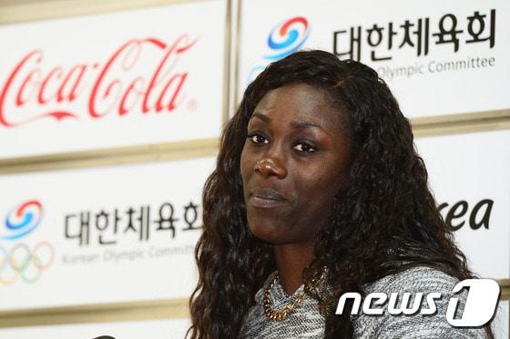 본문 이미지 - 할머니가 한국 사람이라며 특별귀화를 신청했다가 관련 서류를 위조한 것으로 드러나 논란이 된 첼시 리. (뉴스1 DB) /뉴스1 ⓒ News1 임세영 기자