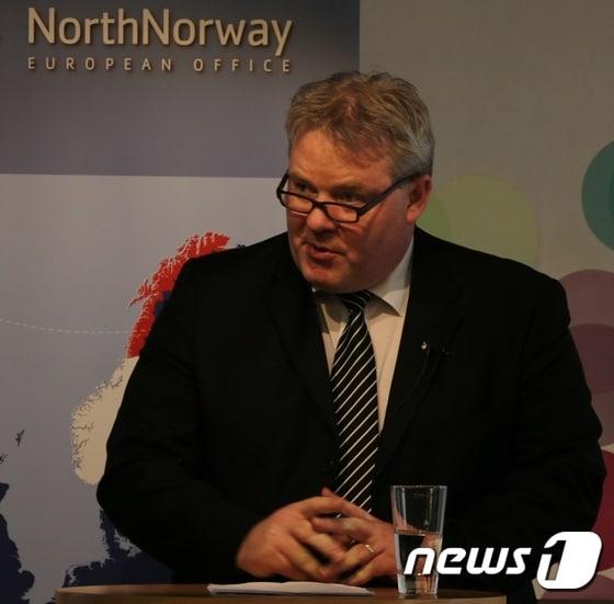 본문 이미지 - 시귀르뒤르 잉기 요한손 아이슬란드 총리. (위키피디아) ⓒ News1