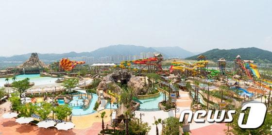 본문 이미지 - 김해 롯데워터파크 전경 ⓒ News1