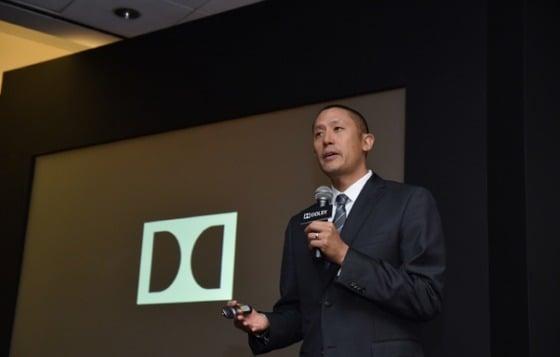 본문 이미지 - 마이크 차오 돌비 아태지역 총괄이 24일 코엑스에서 열린 '돌비비전 기자간담회'에서 돌비비전에 대해 설명하고 잇다. @News1