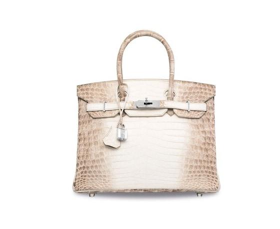 본문 이미지 - '히말랴야 나일로티쿠스 크로커다일 다이아몬드 버킨 30'이 홍콩 경매에서 핸드백 사상 최고 판매가를 기록했다. <출처: 크리스티 경매>