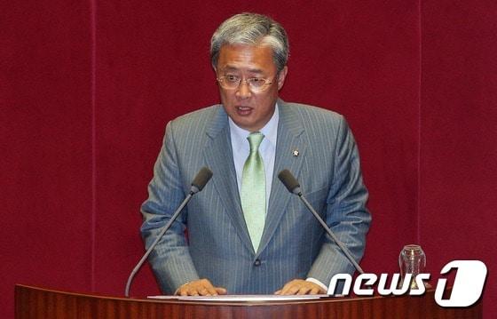 본문 이미지 - 유성엽 민주통합의원모임 원내대표. ⓒ News1 손형주 기자